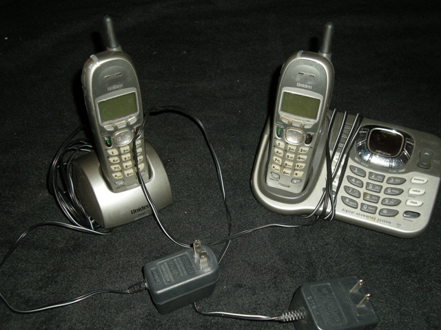 Uniden Phone with answering and extra phone