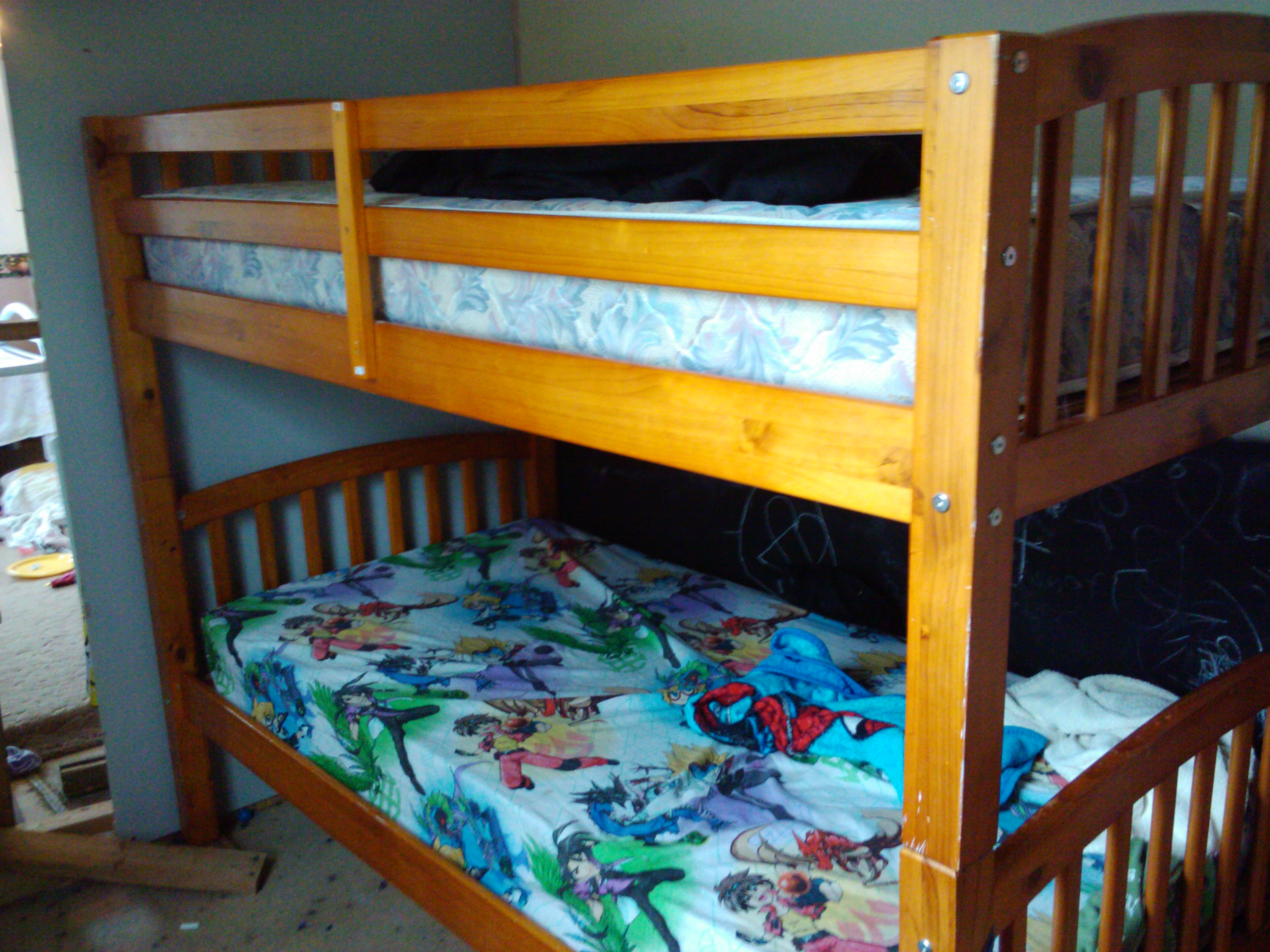 wood twin bunkbed