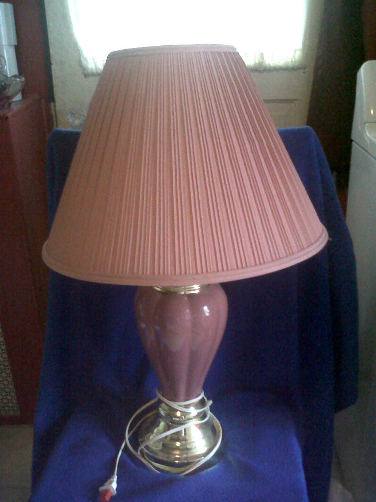 2 PINK TABLE LAMPS WITH SHADES