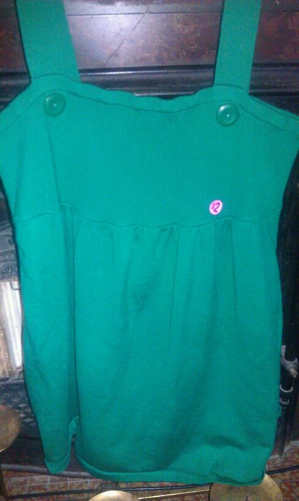 1x-Green with buttons tank (sweater material)