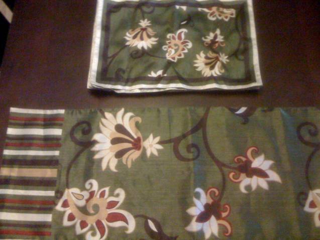 Contemporary Floral Placemats & Table Runner