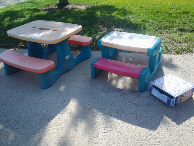 2 little tikes picnic tables
