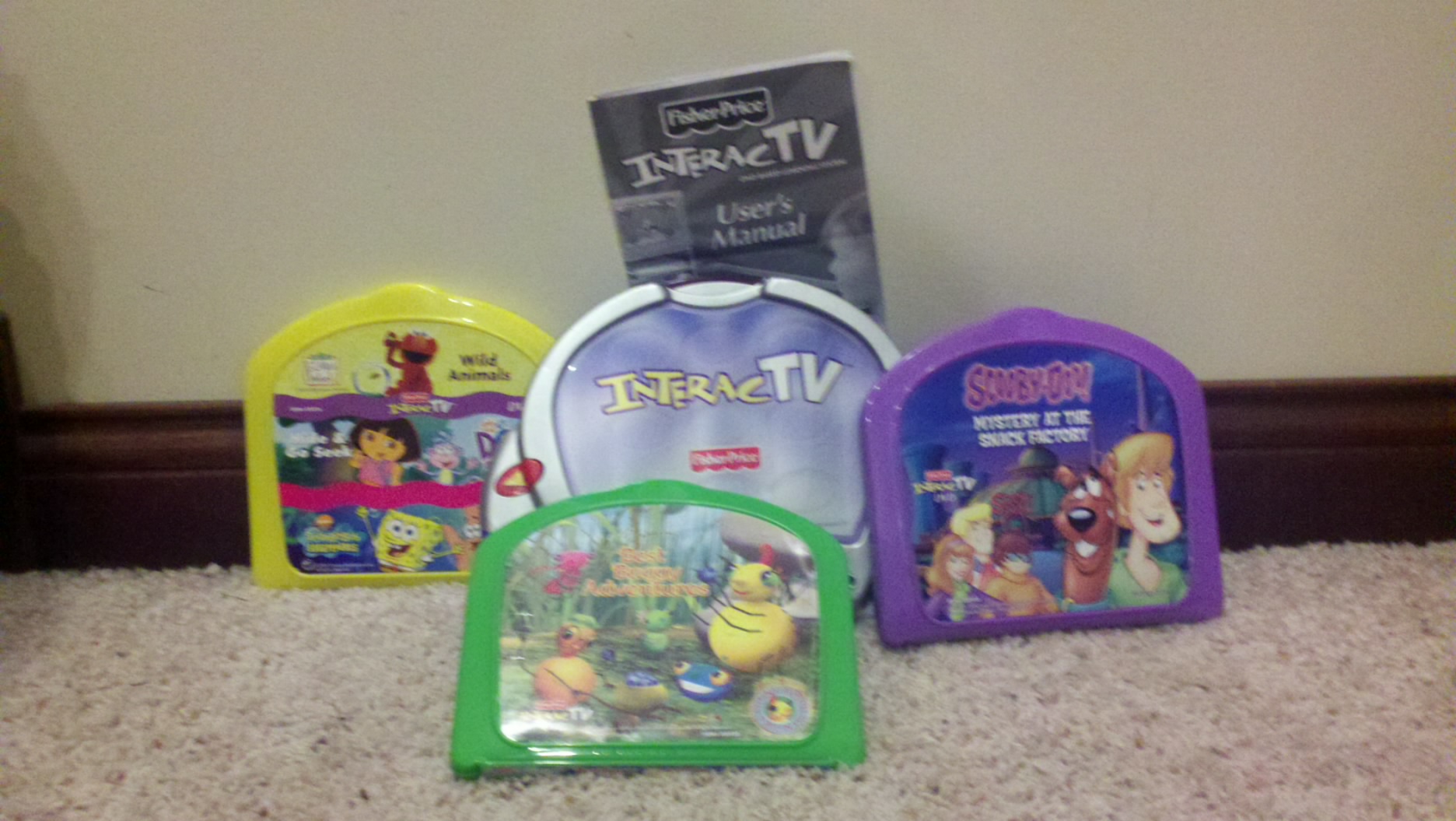Fisher Price  INTERAC TV learning system + 3 games