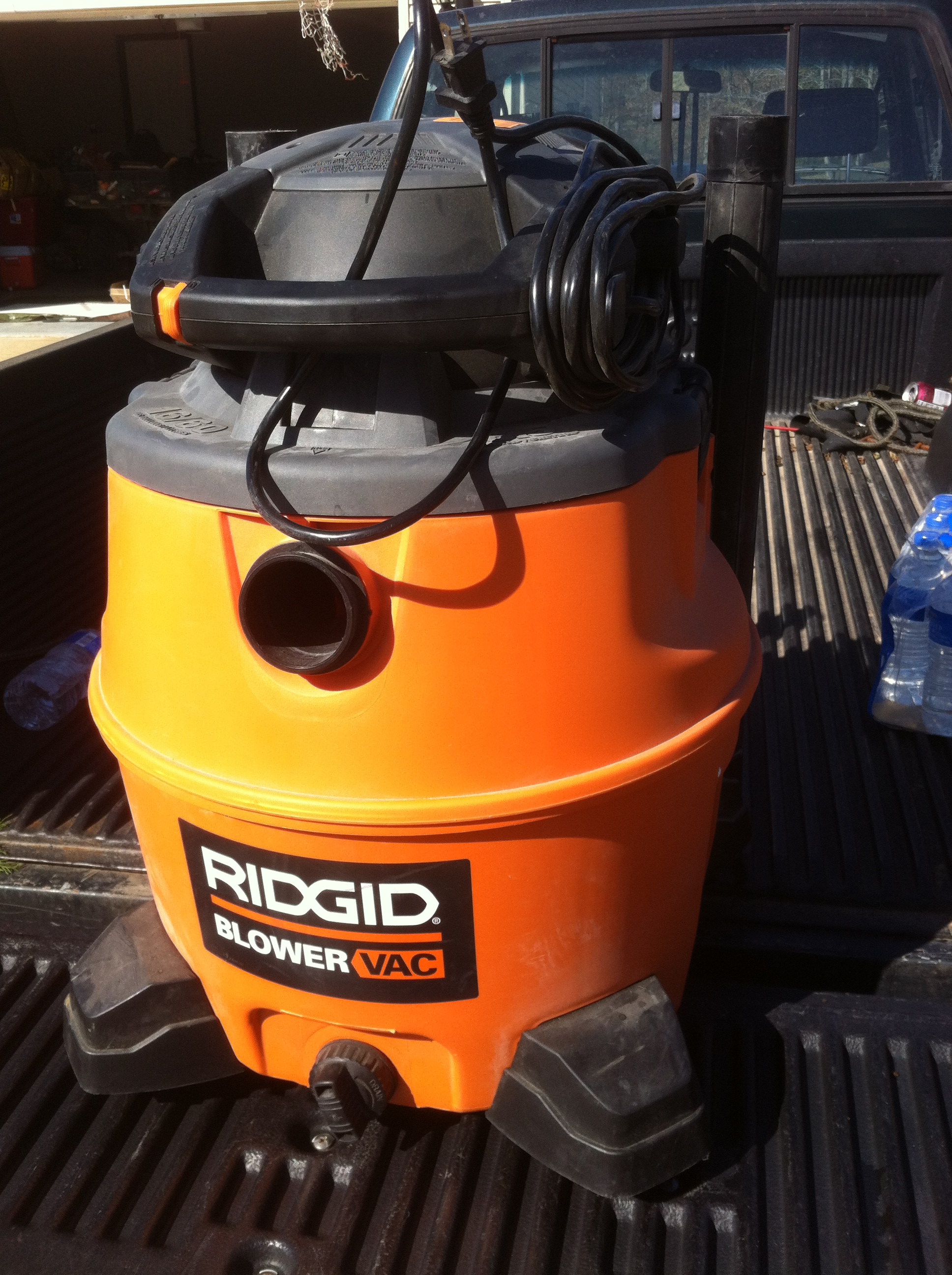 16 gallon Ridgid wet/dry vac ( blower vac)