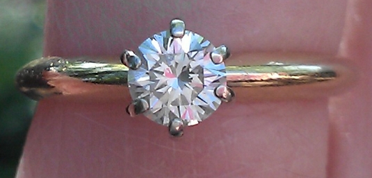 1/4 carat diamond solitare 14 carat gold ring