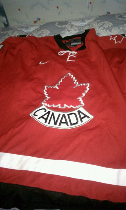Autographed Derek Roy Team Canada jersey!!!