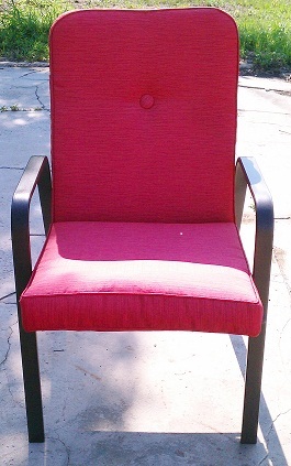 4 Patio Chairs with Red Cushions in Excellent Condition
