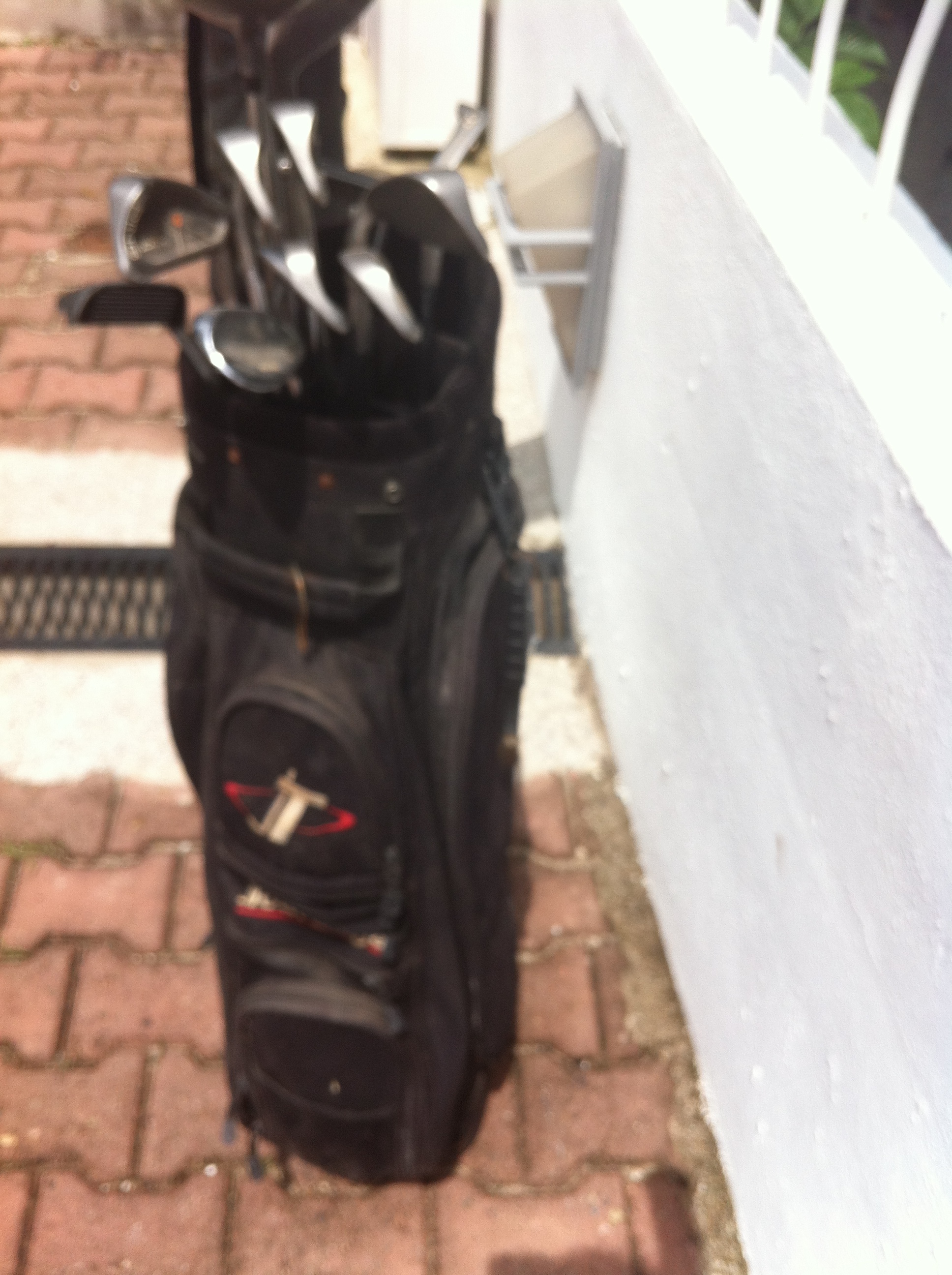 Right Hand Set of Golf Clubs Ping Irons