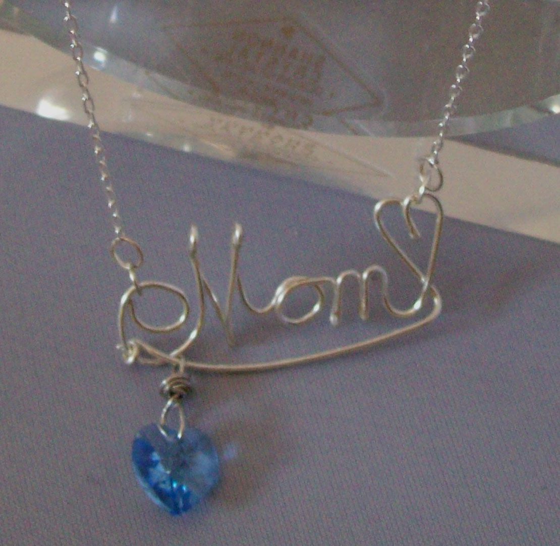 Mom\'s Necklaces-with crystal heart
