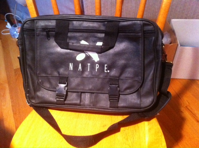 NAPTE Shoulder case vinyl (2)