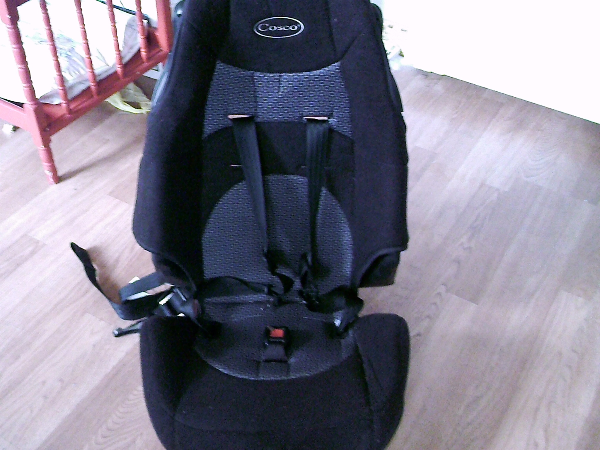 black Cosco toddler car seat