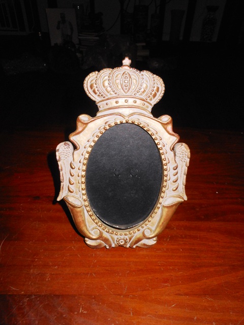 Small Gold Crown Frame