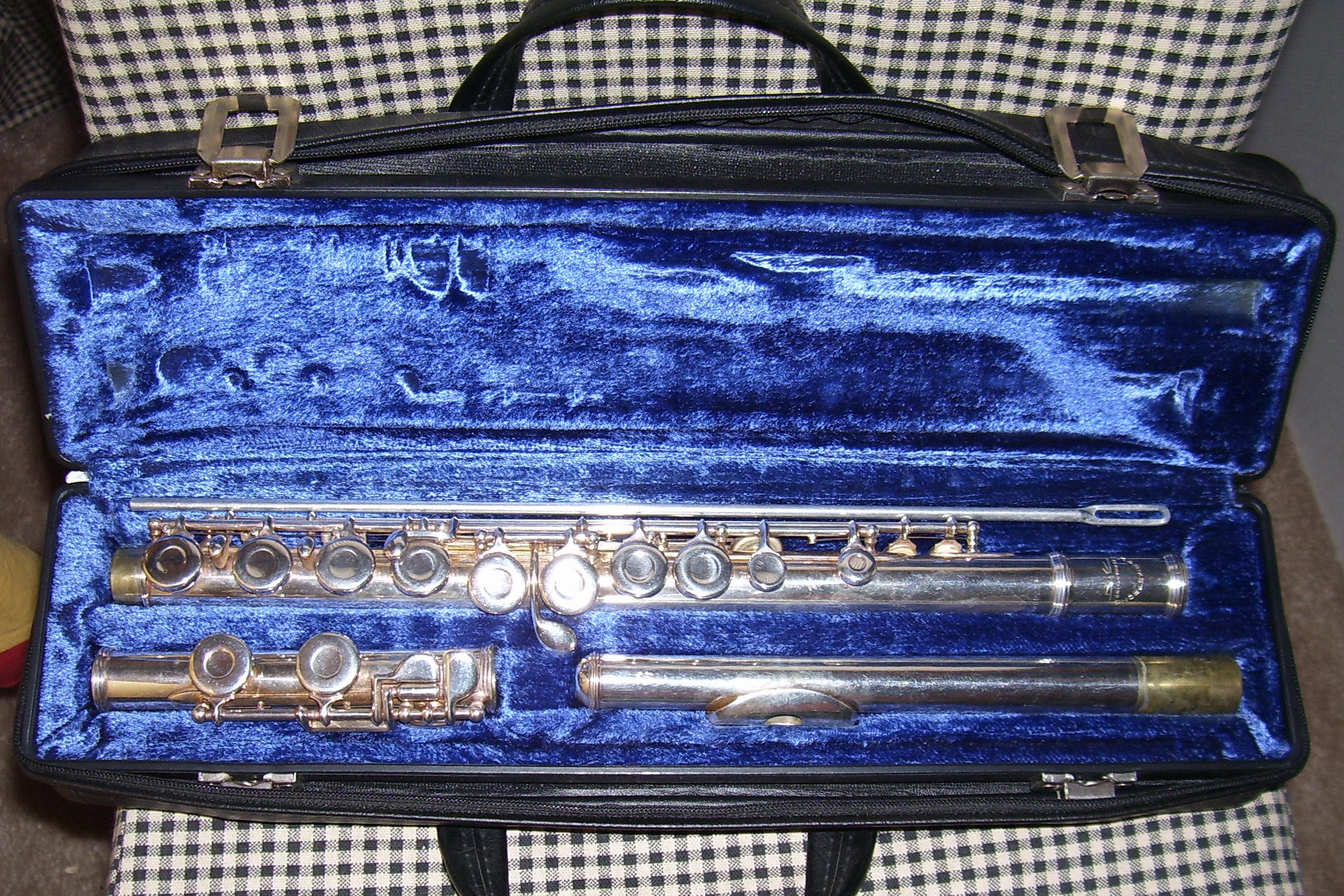 Armstrong Flute and Cases