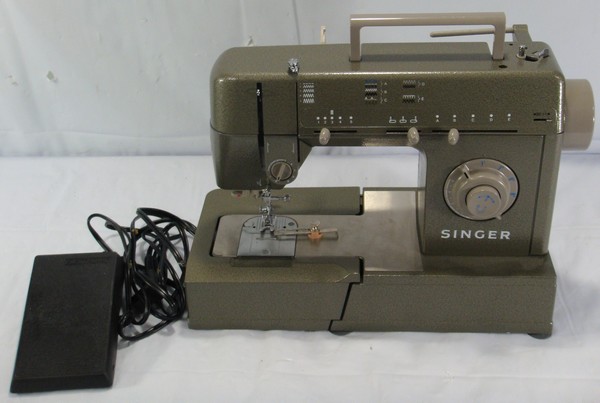Singer HD110c Heavy Duty Professional Sewing Machine & Foot Pedal