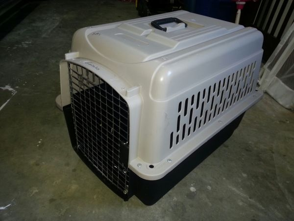 Dog Kennel/Crate and Carrier