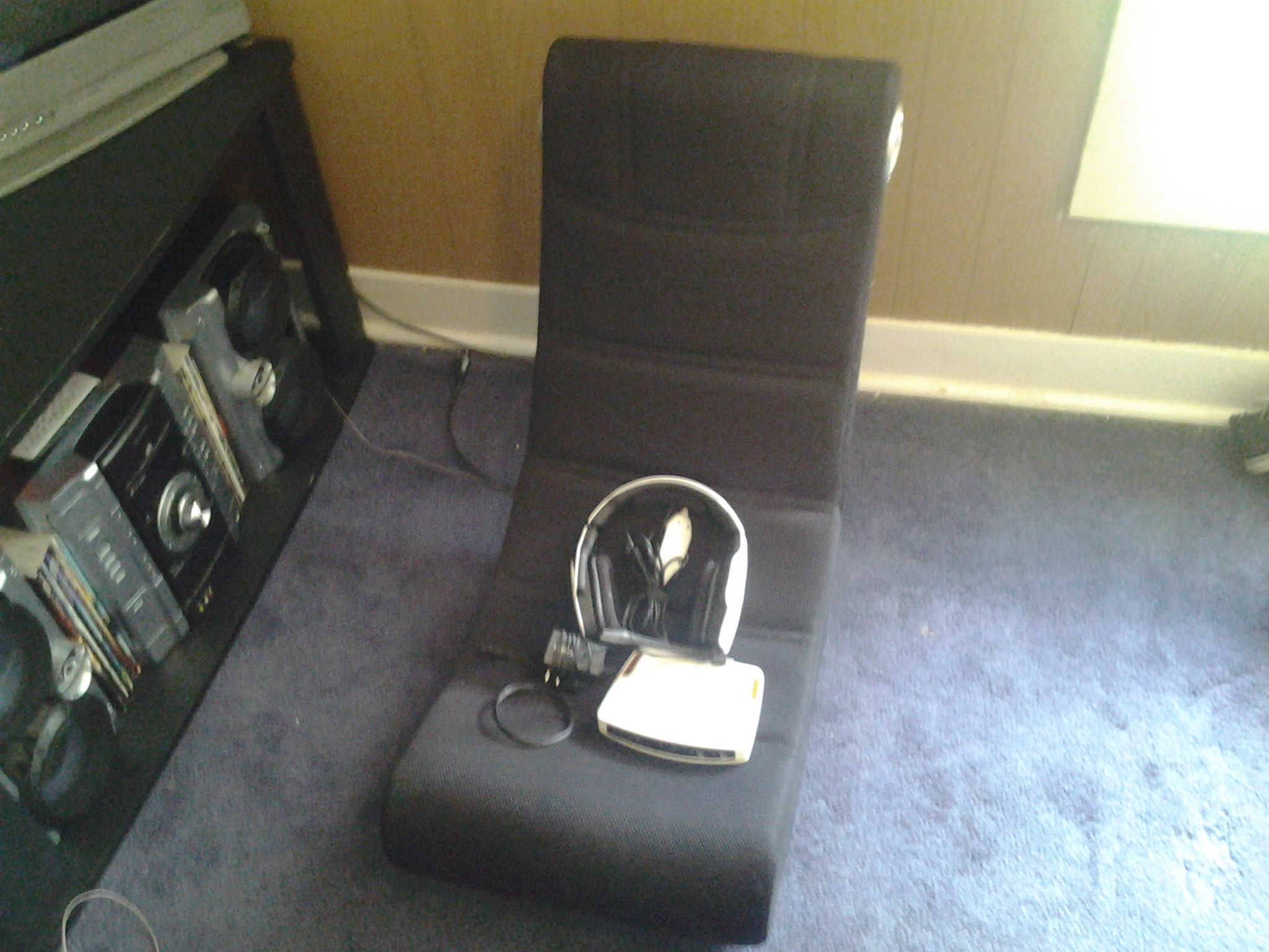 tritten headseat with game chair