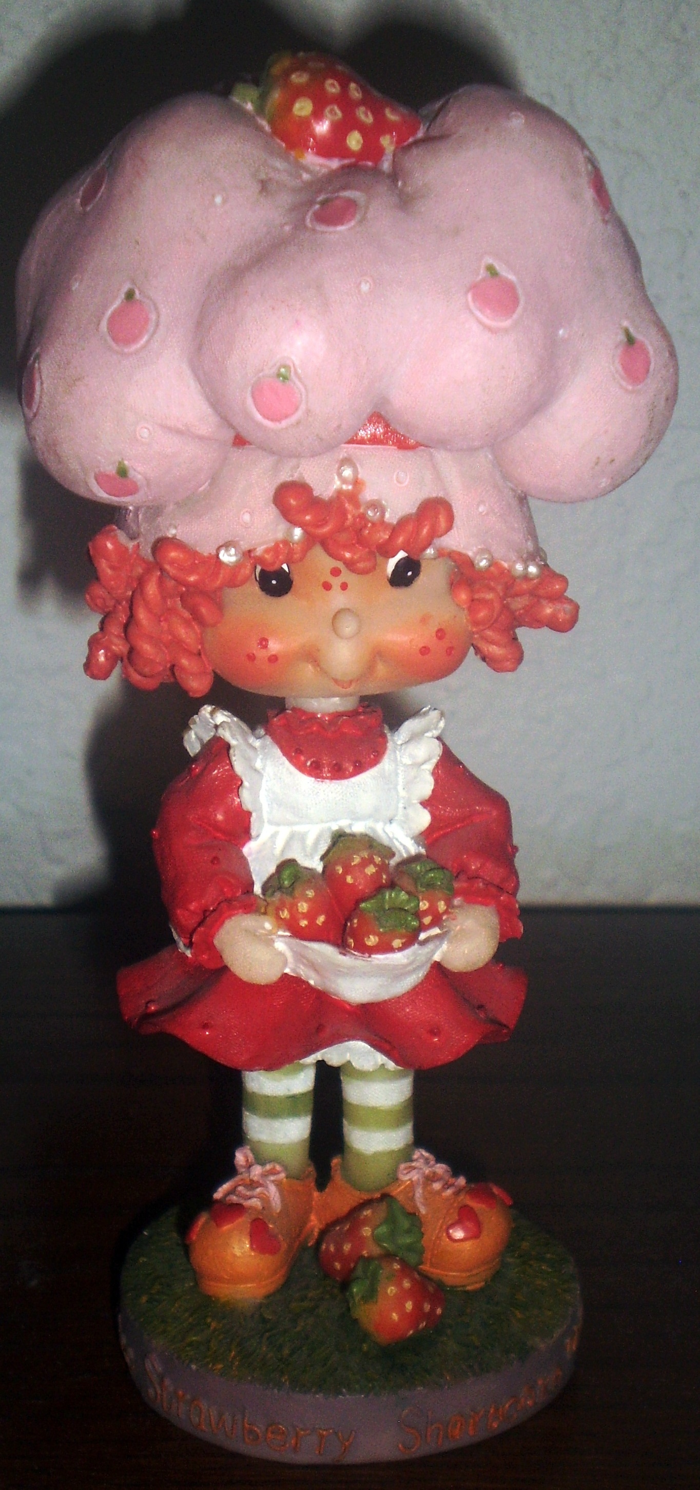 2001 Strawberry Shortcake Bobble Head