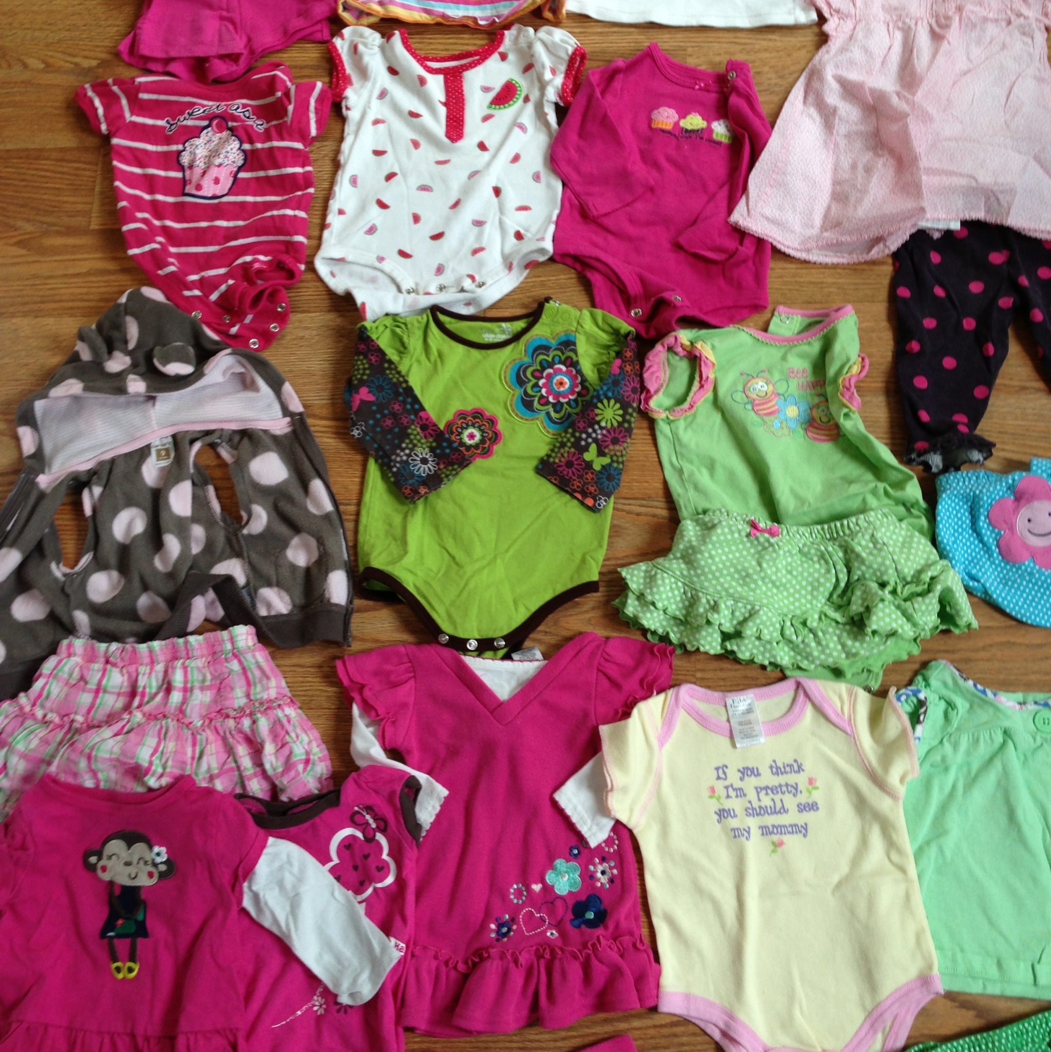 Bag of baby girls clothes 6-9 months