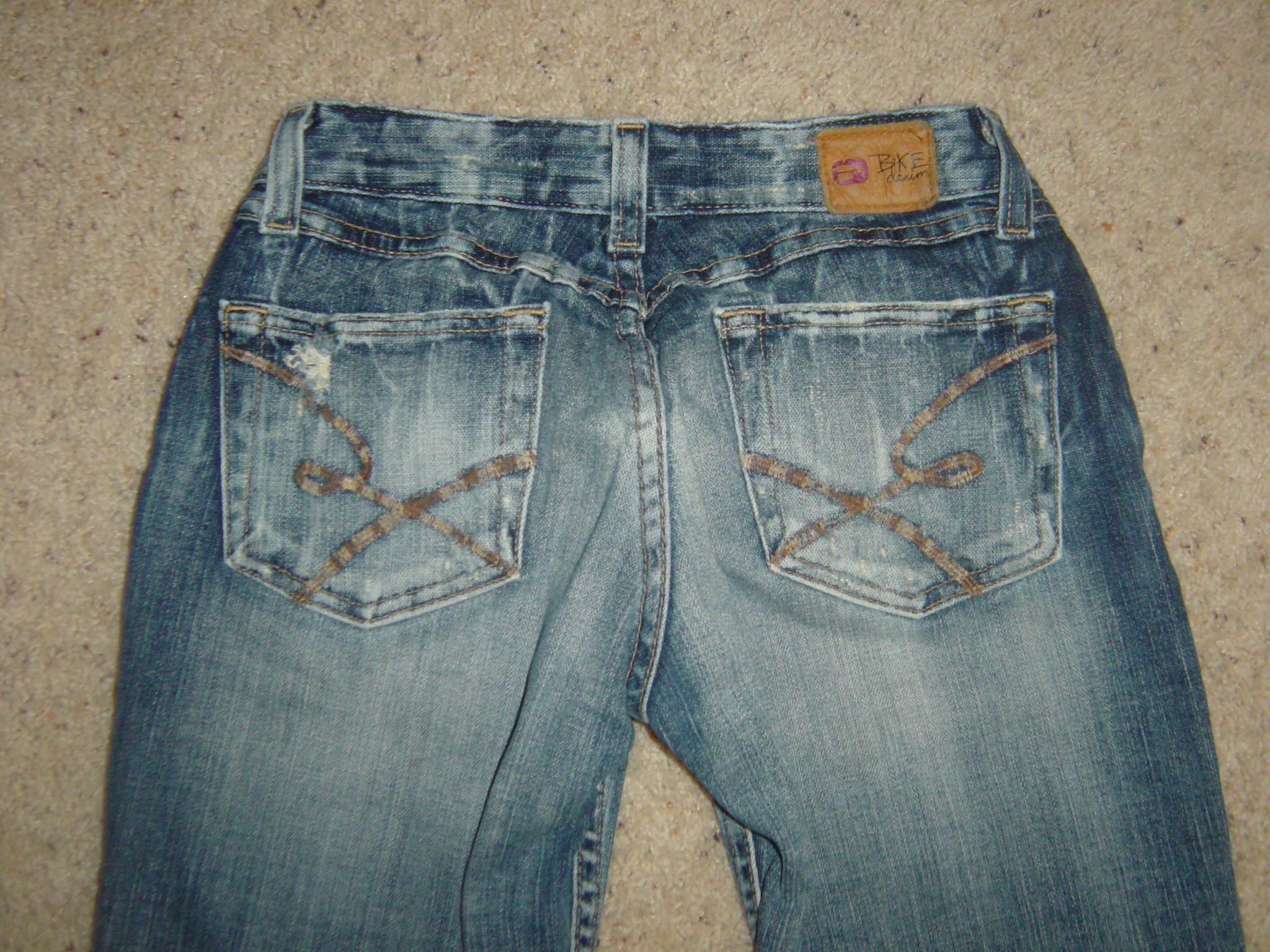 BKE Junior Girls Jeans size 25x31.1/2 Star stretch