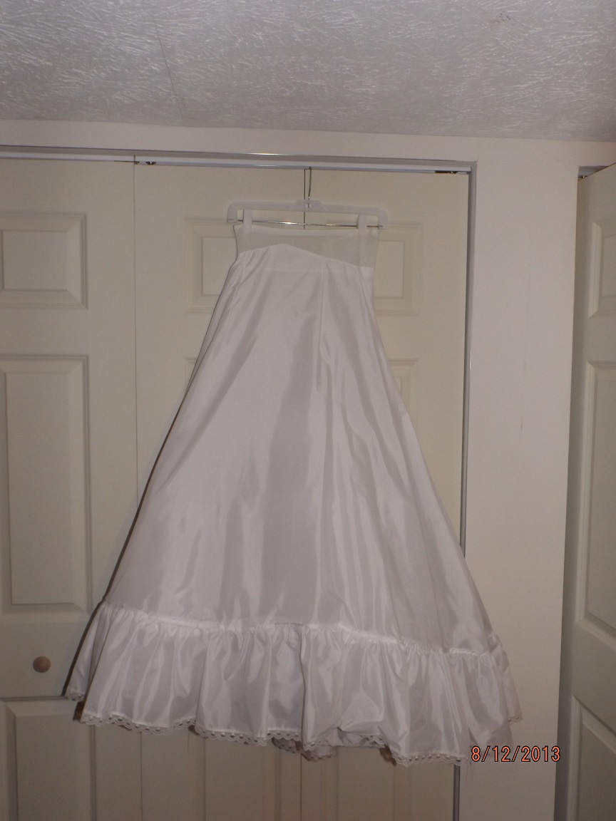 poofy skirt under wedding dress size 8