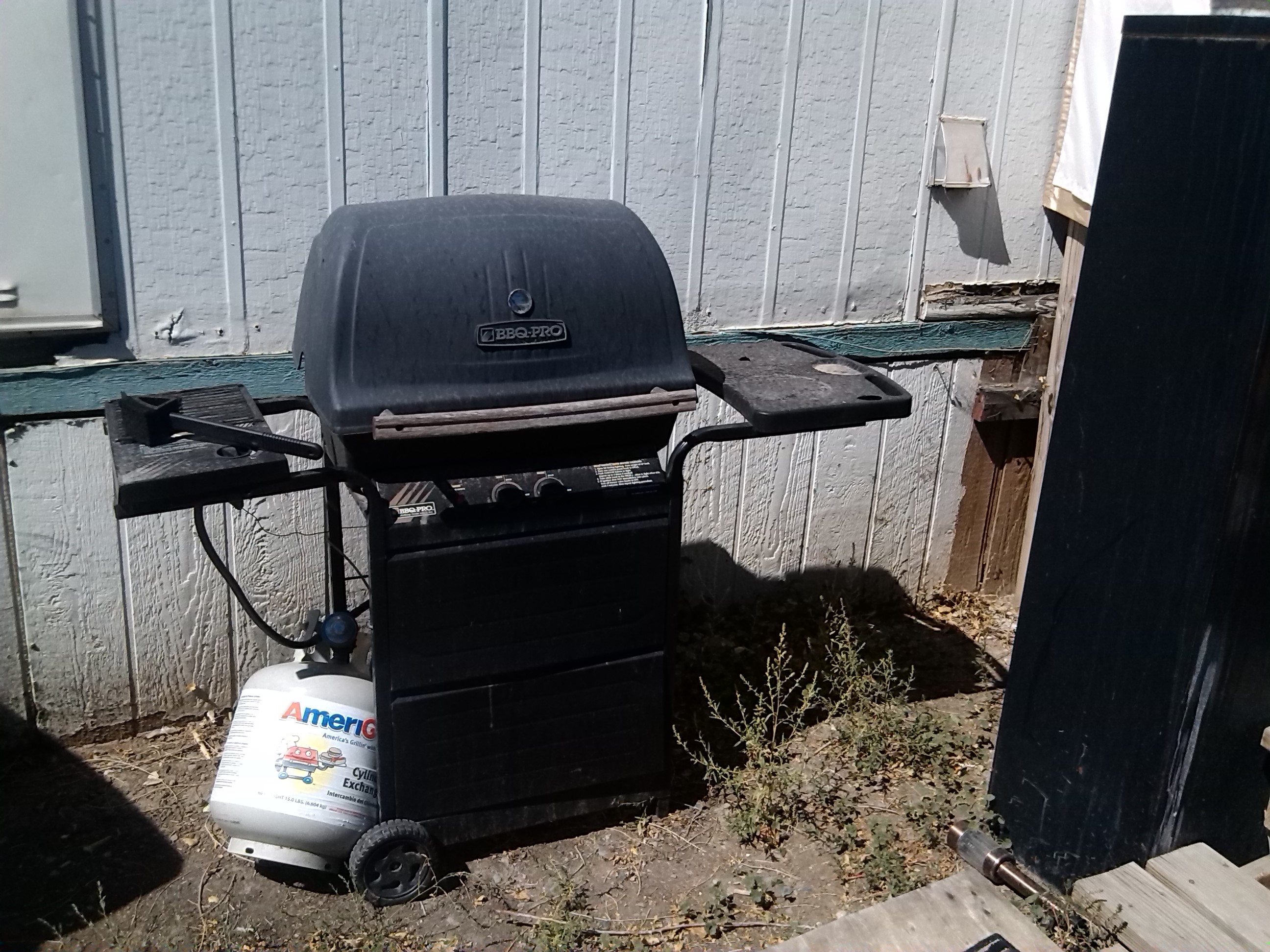 BBQ with Almost Full Propane Tank