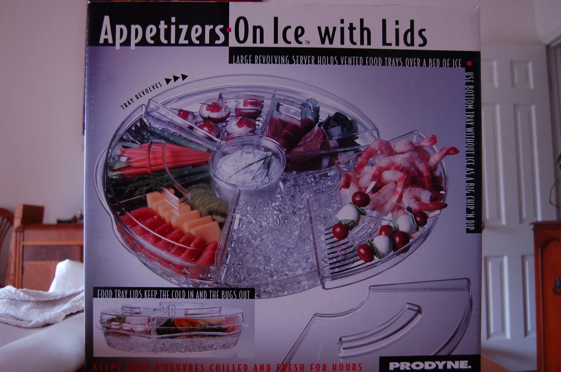 Appetizers on Ice With Lids