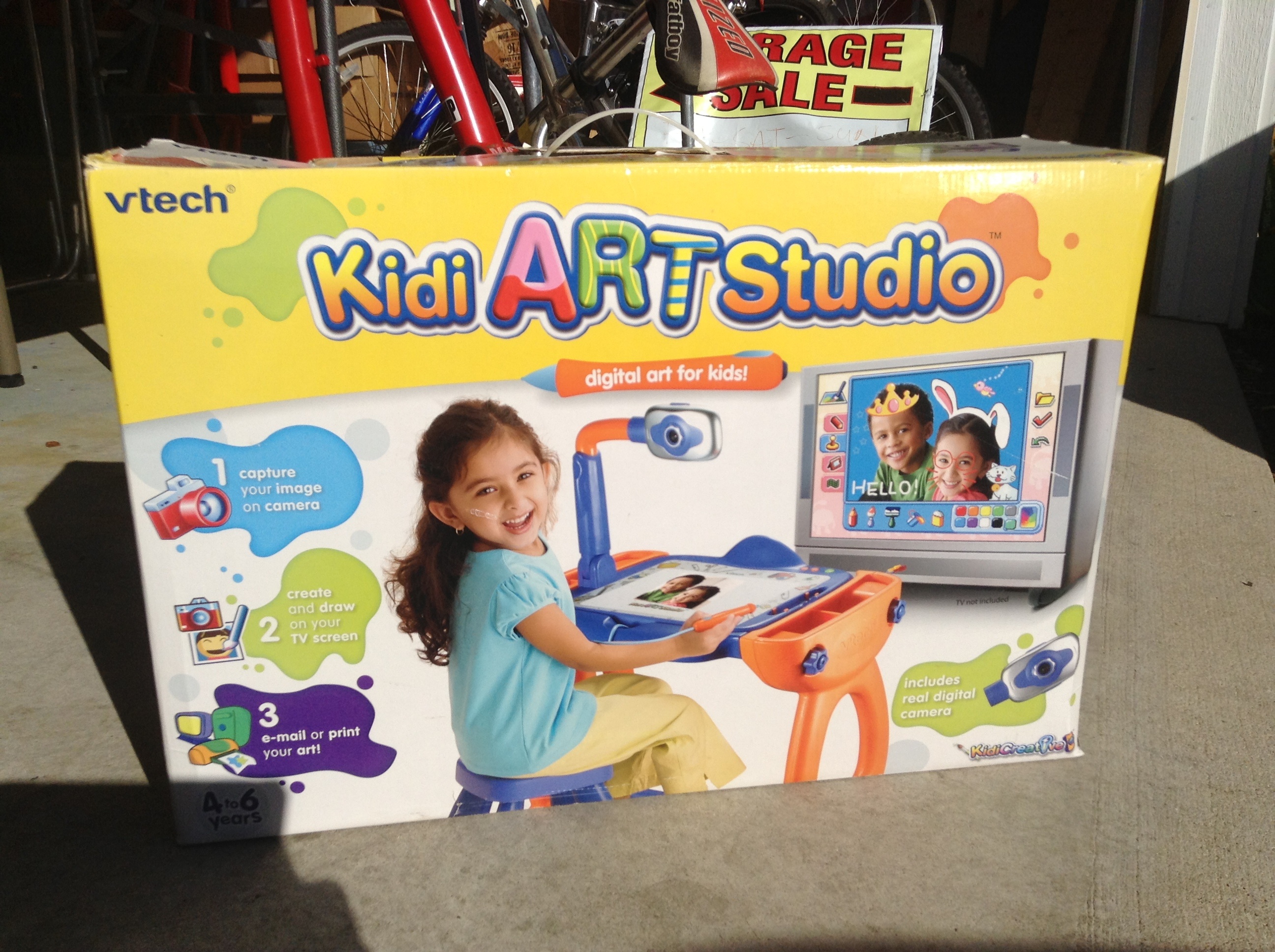 Kid digital art studio