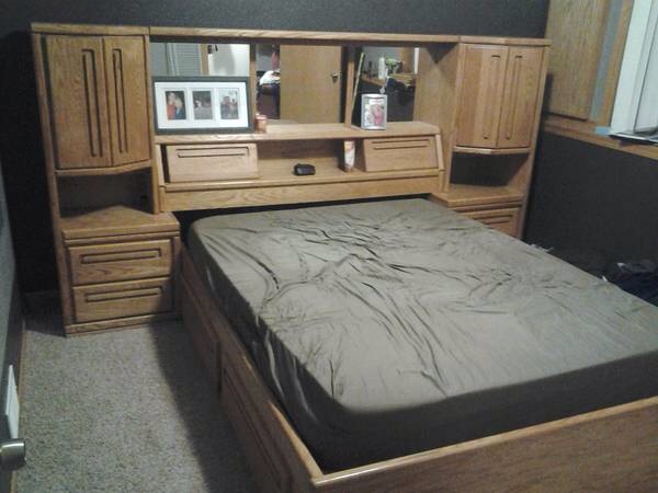 Oak queen bed for sale
