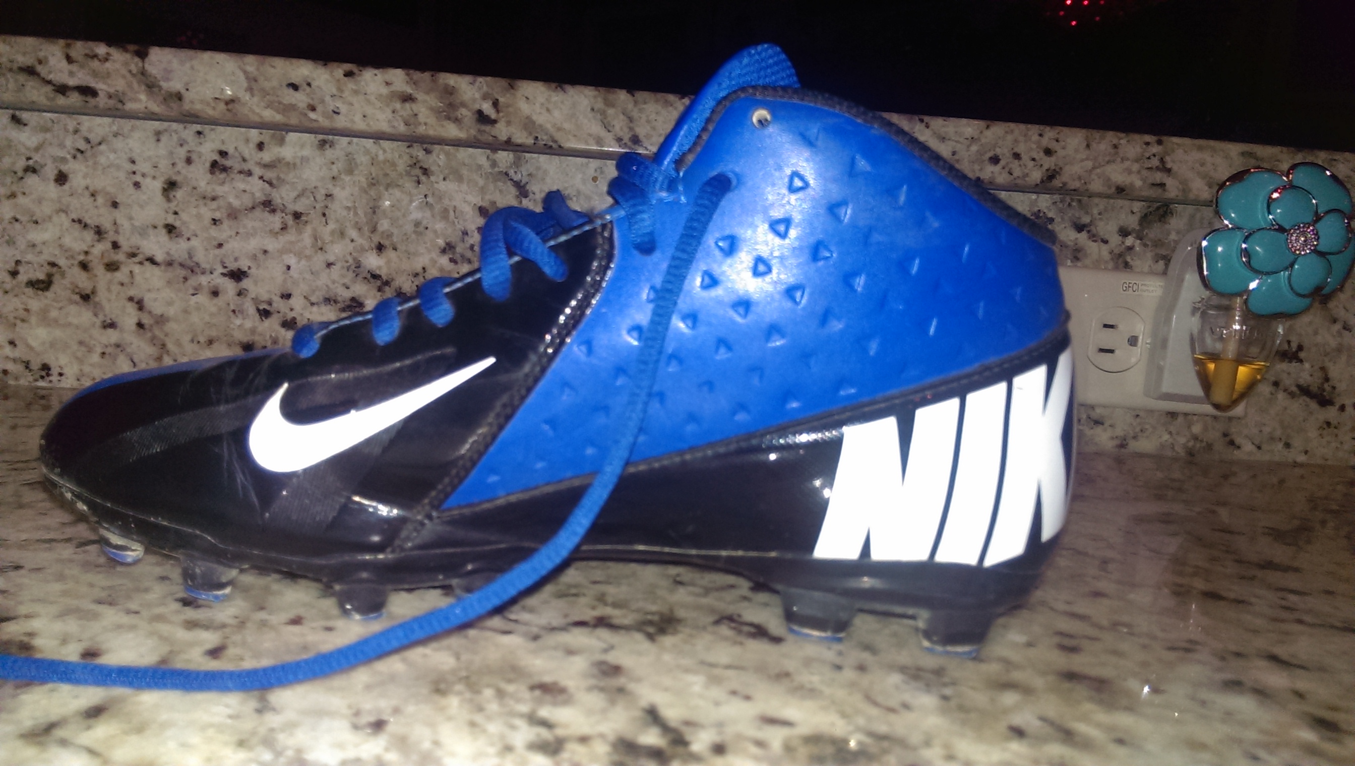 Football Cleats. Youth Size 4.5