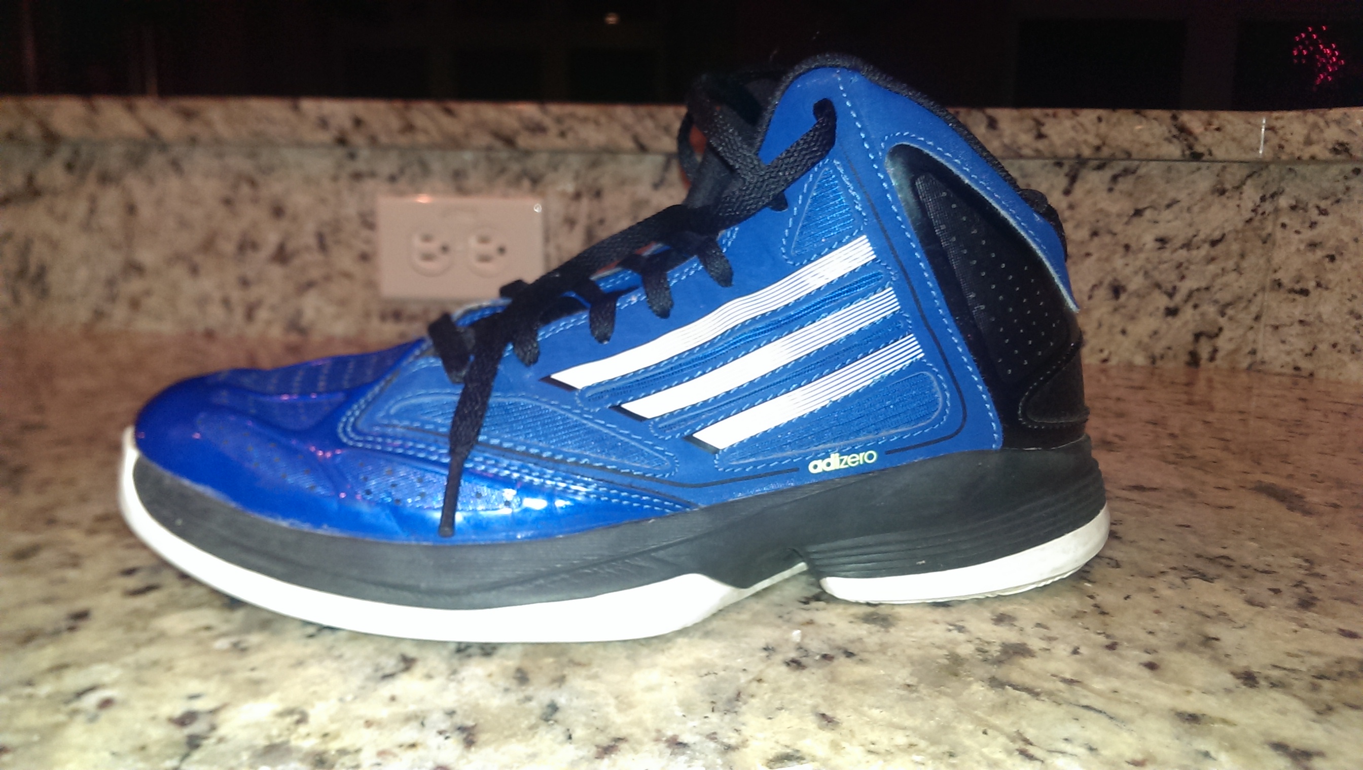Basketball Shoes Youth Size 5