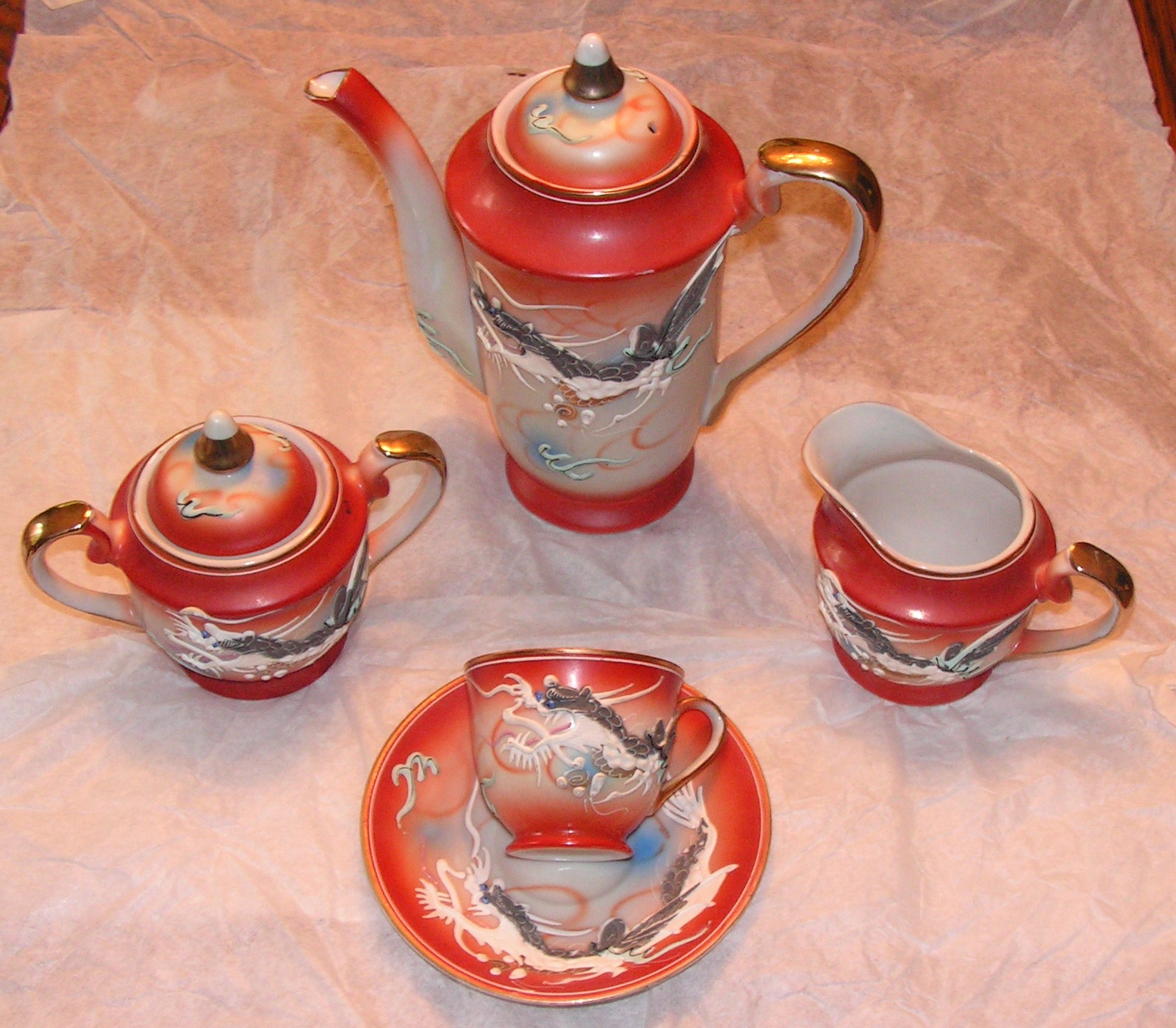 Vintage Dragon Ware 17pc Tea set