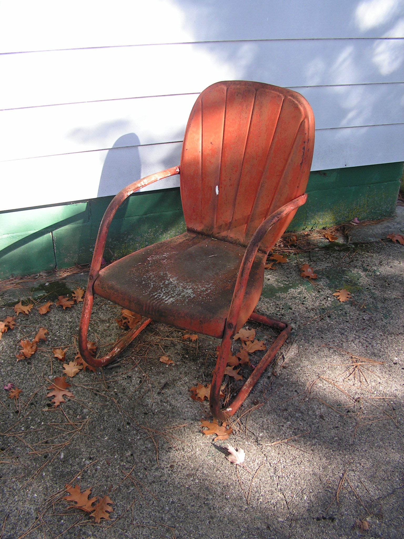 !Today only!  All metal Outdoor Chair needs repainting