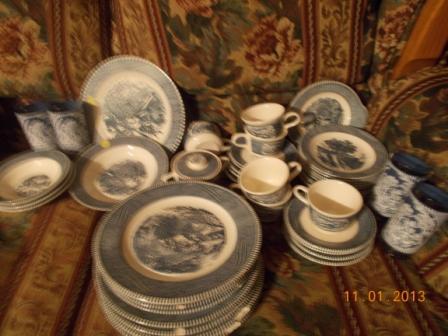 Currier and Ives USA dish set