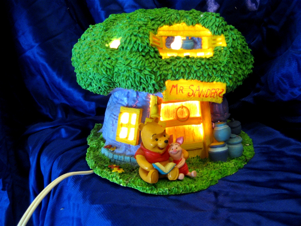 Winnie the Pooh Table Night Lamp