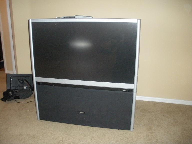 TOSHIBA 51-inch widescreen HD-compatible projection
