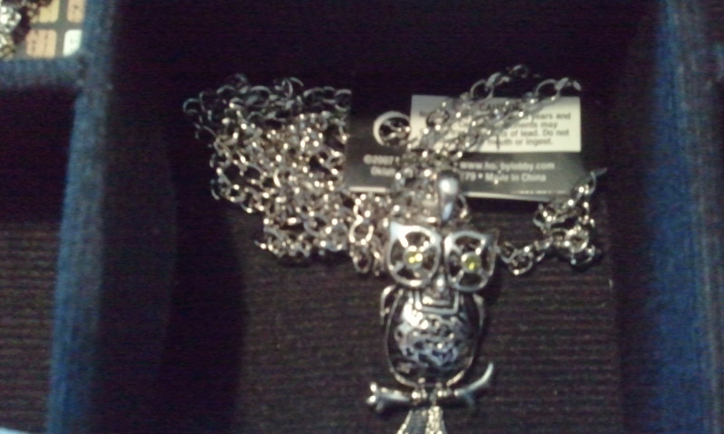 Owl on 30 \" chain