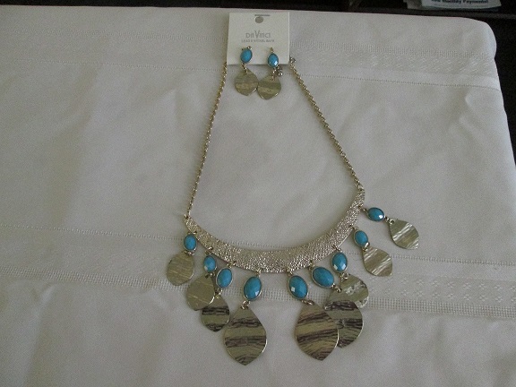Necklace and  earring  set,with blue stones