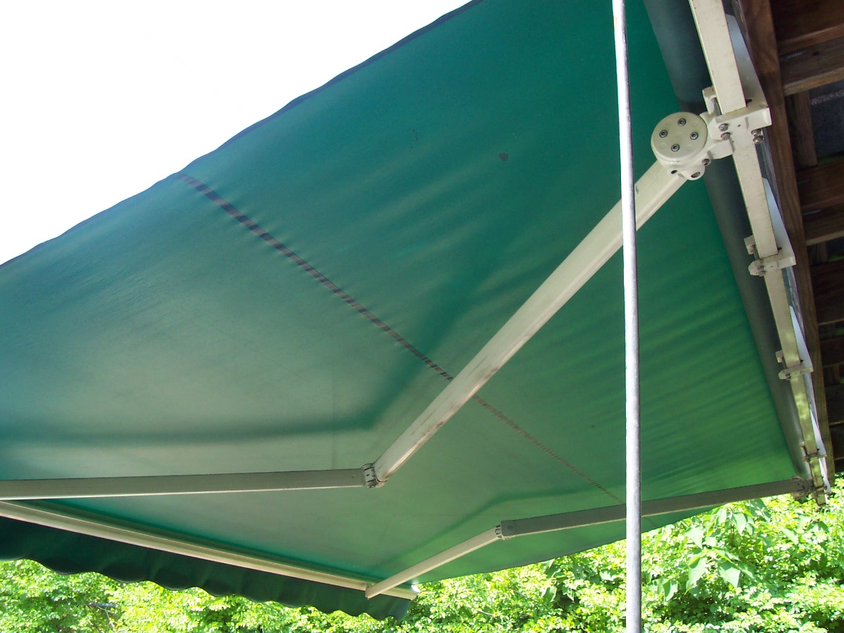 12x14 roll out awning