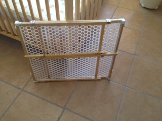Safety 1st 24 in. Wood Security Gate