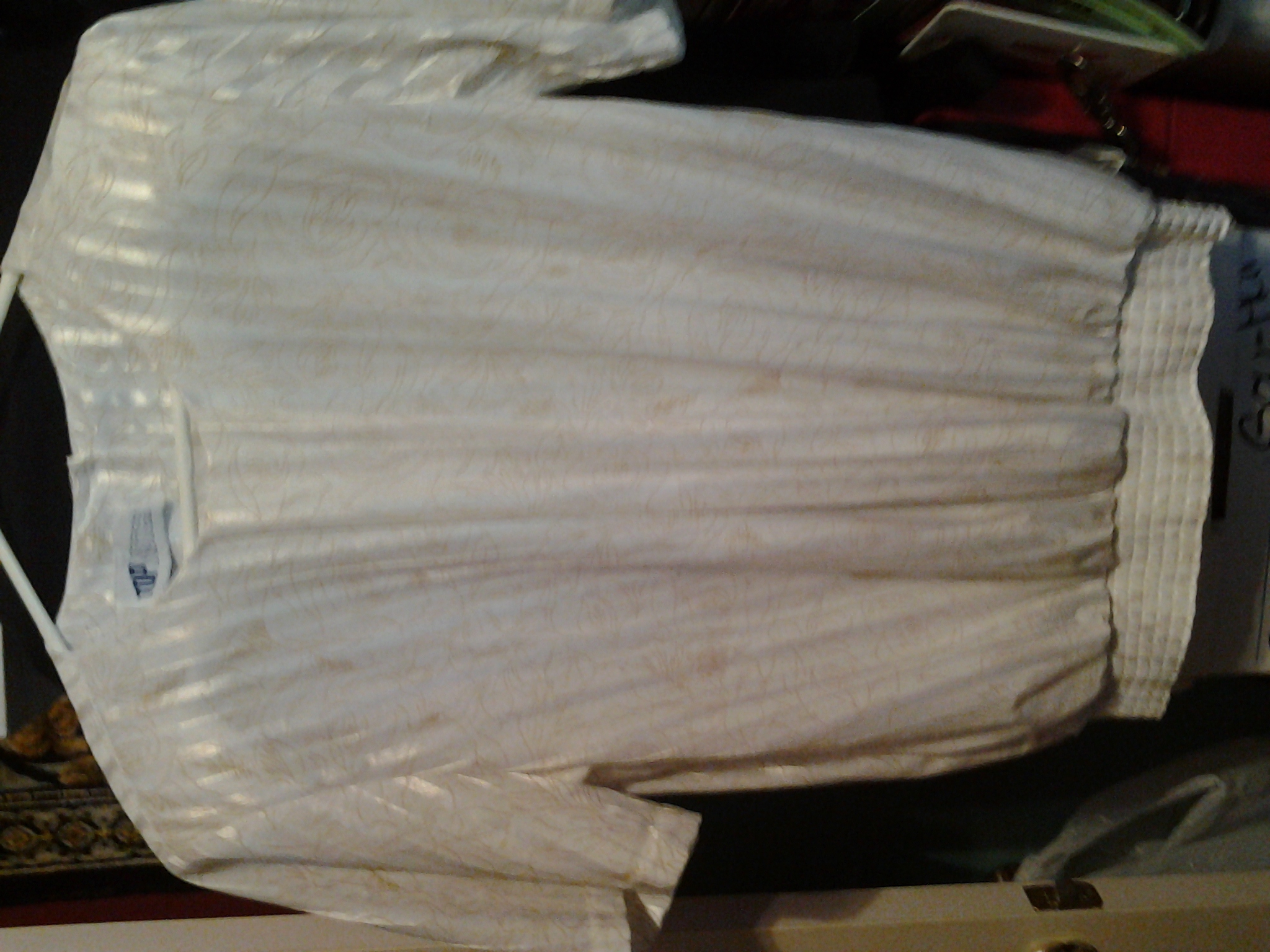 Top Notch Women\'s Blouse, Size M in PeightonsPlace's Garage Sale Dover, FL