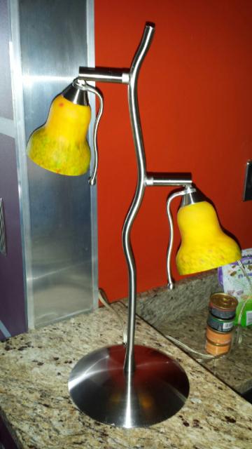 Table / Desk Lamp with Tiffany Style Shades