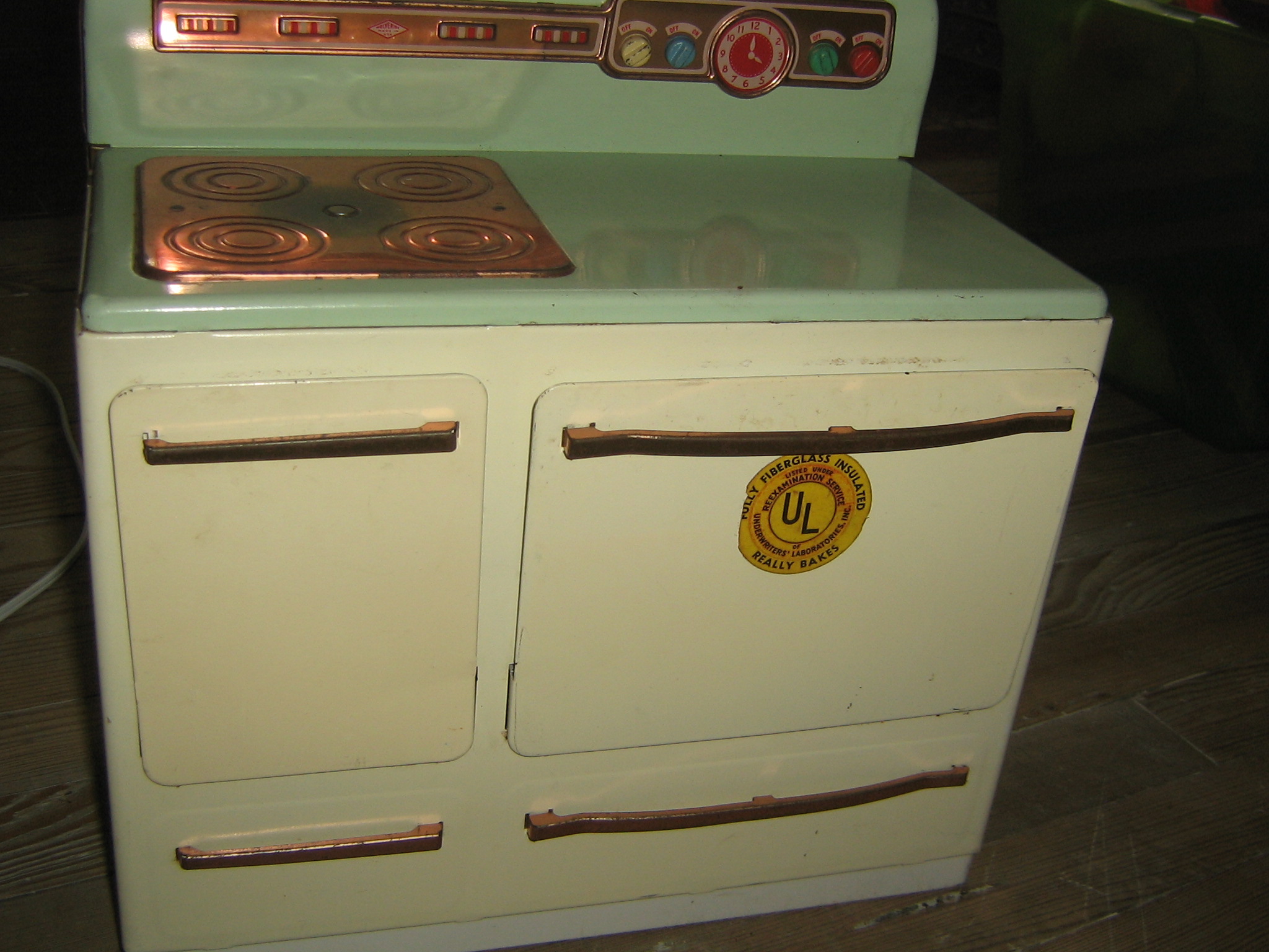 Vintage Child\'s metal stove and oven