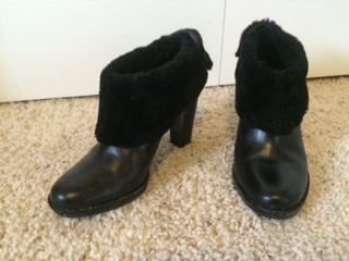 Calvin Klein  black ankel boot with fur