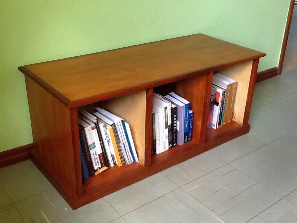 Combination bookcase/end table
