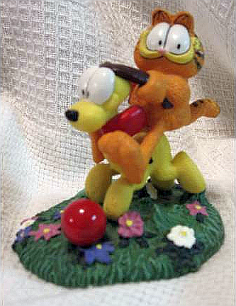Garfield Figurine: 