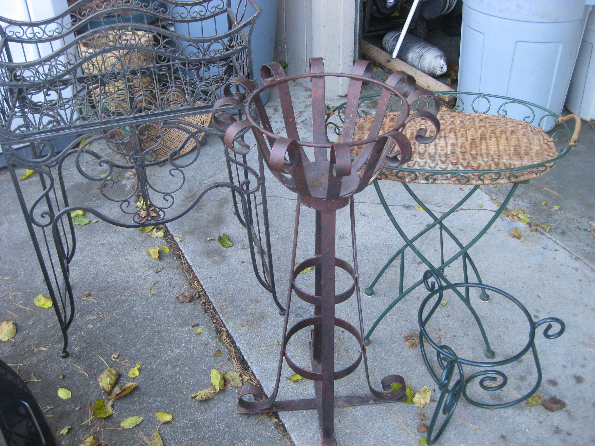 Plant Stands / Pots  wrougth iron