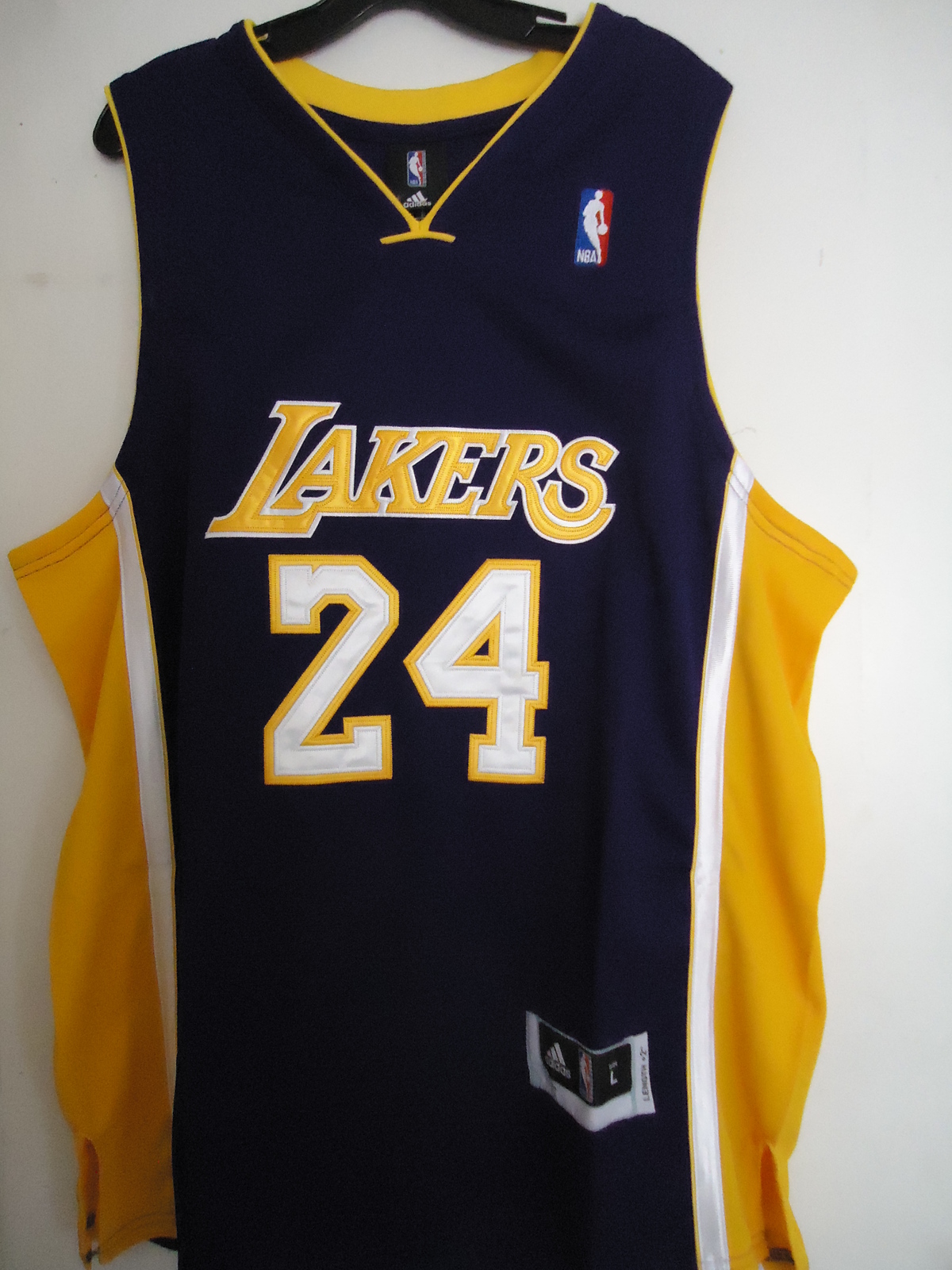 Throuback NBA Lakers #24 Bryant Puple Jersey Size L