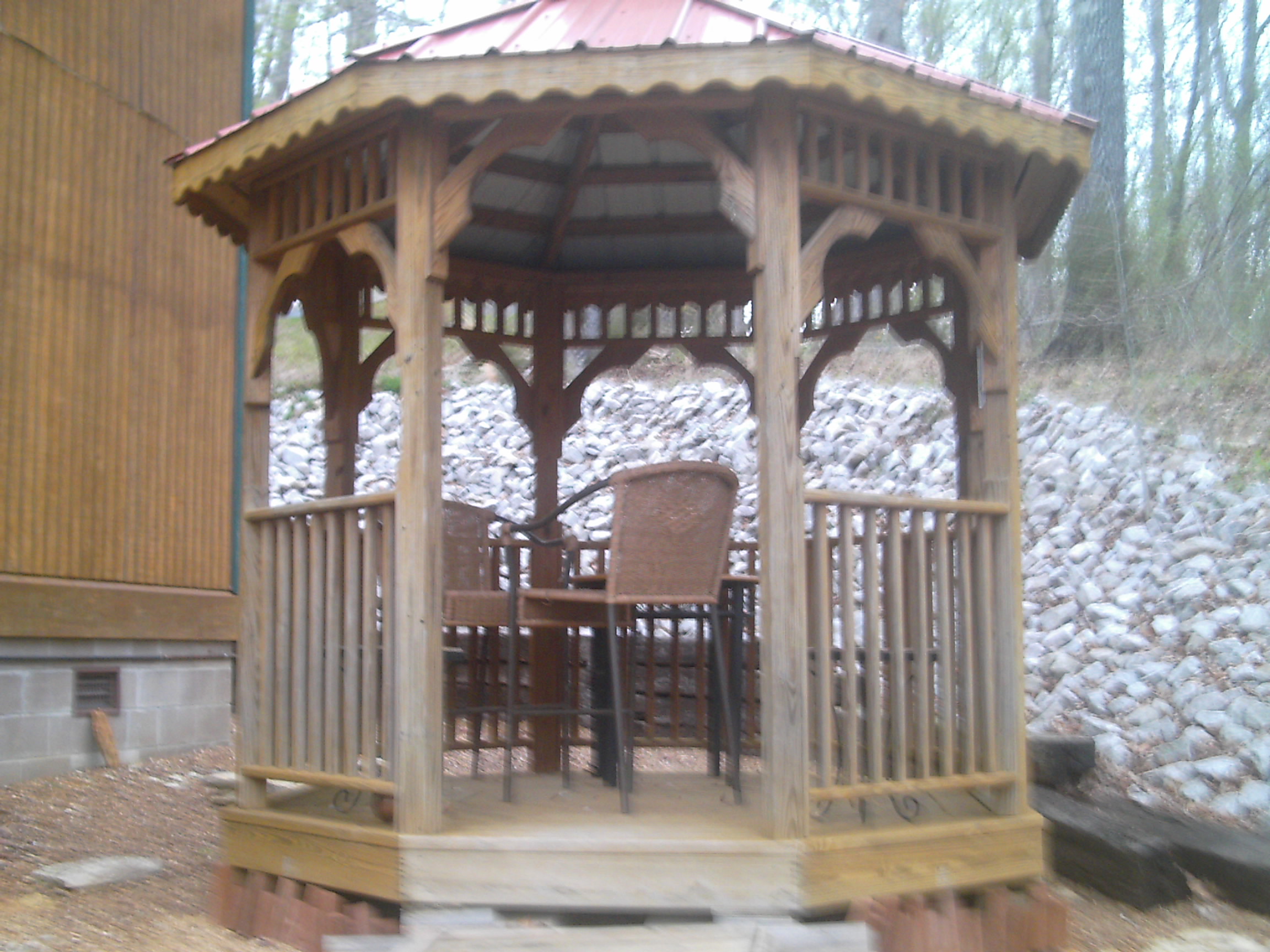 Gazebo 8\' Octagon treated pine, red metal roof