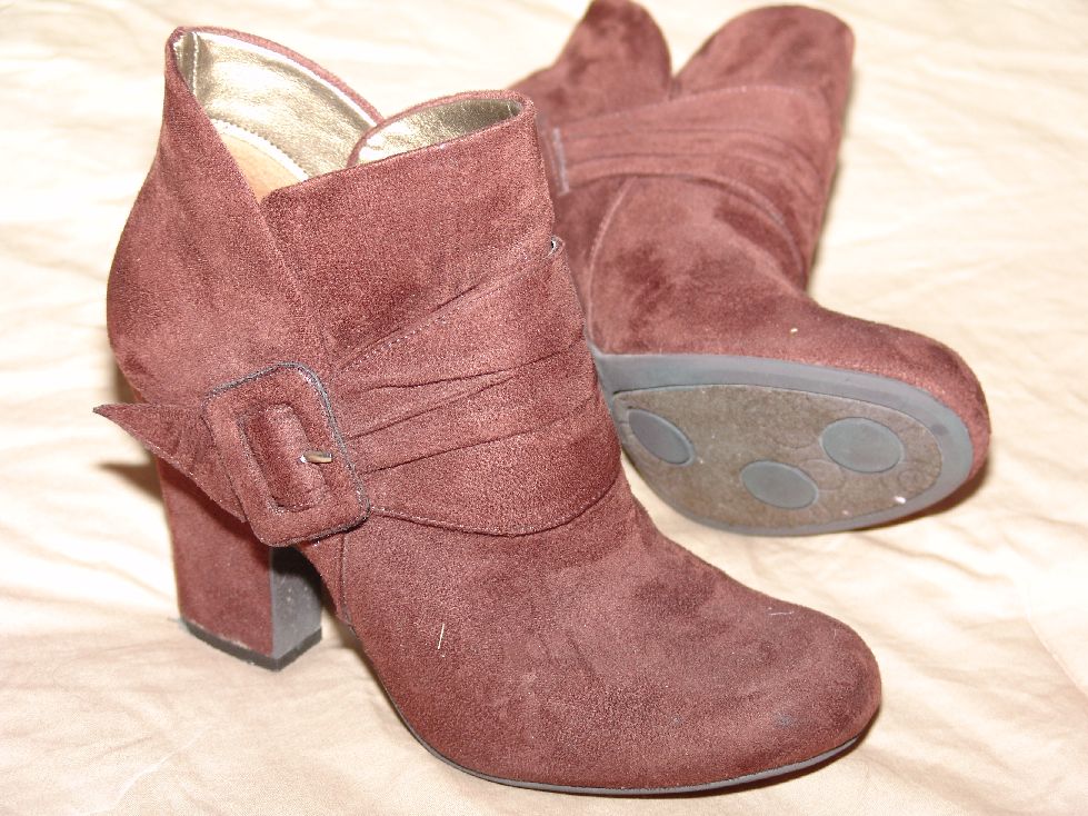 Women\'s Shoes/Boots Size 9-10