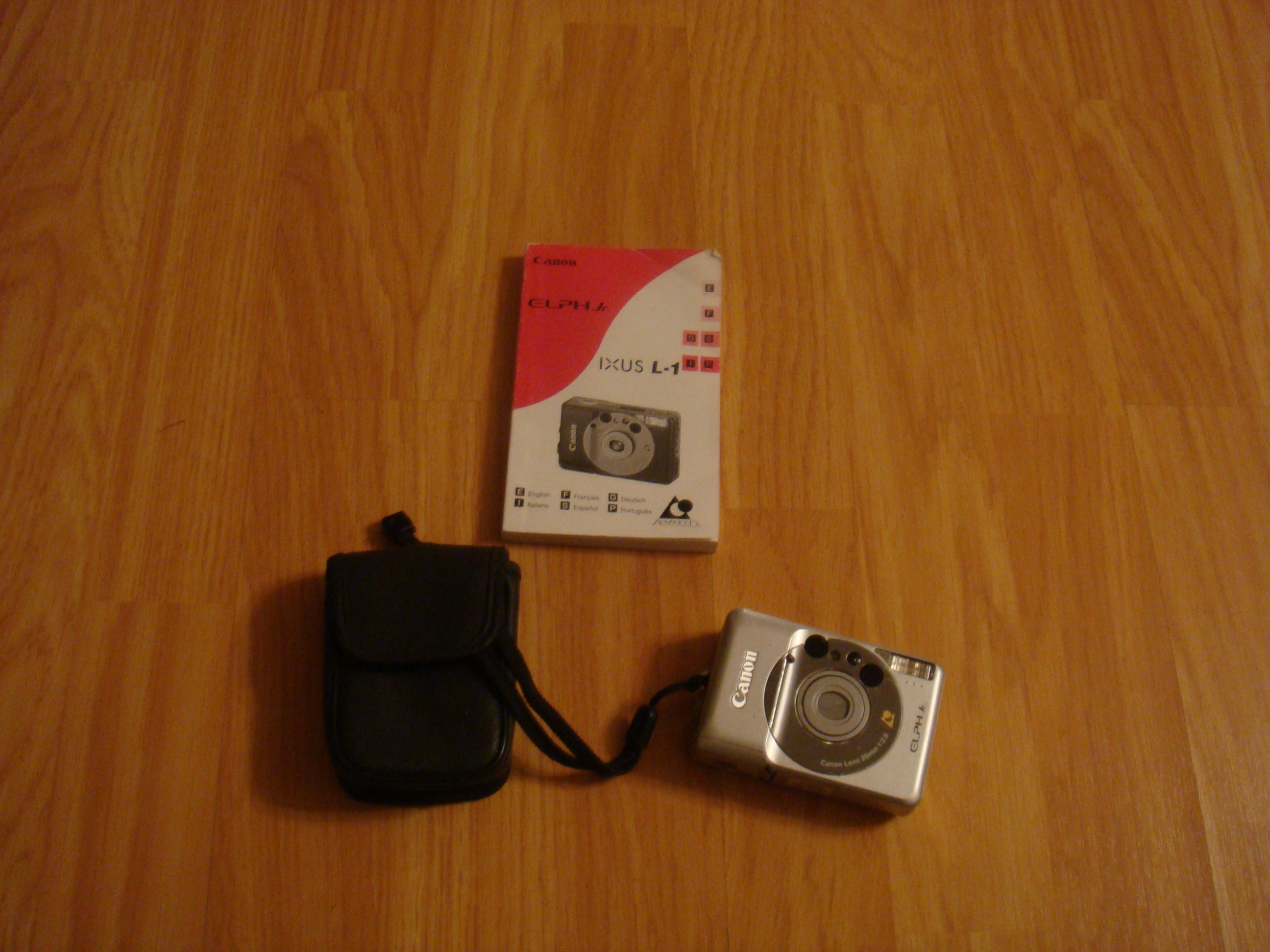 Canon ELPH Jr. Camera IXUS L-1